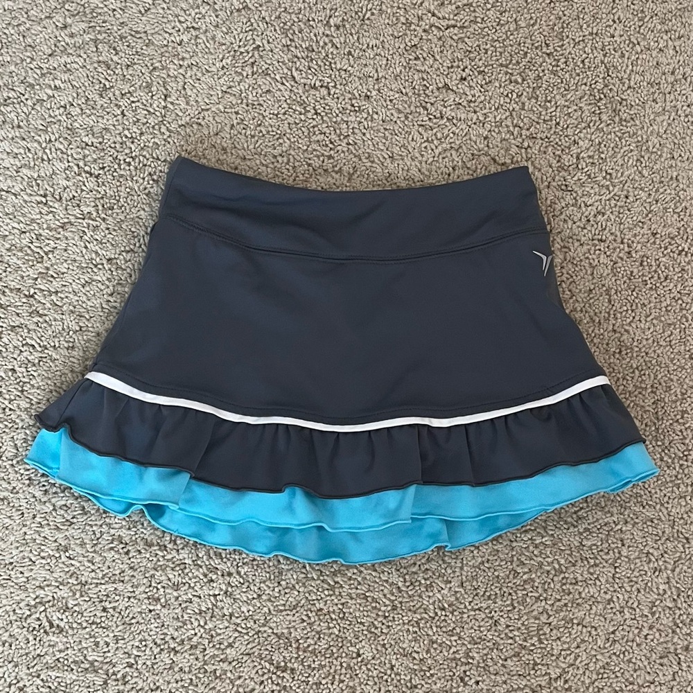 SUMMER CLOSE OUT! Old Navy Gray/Blue Dri-Fit Ruffle Skort. Size: S (6-7).